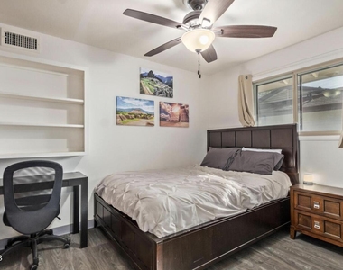 1922 E Laguna Drive - Photo Thumbnail 21