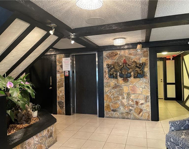 3690 Inverrary Drive - Photo Thumbnail 20