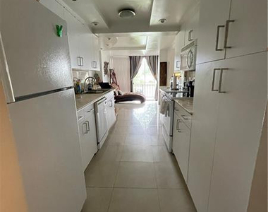 3690 Inverrary Drive - Photo Thumbnail 7