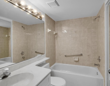 2506 Se Anchorage Cove - Photo Thumbnail 16