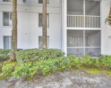 2506 Se Anchorage Cove - Photo Thumbnail 2