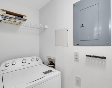 2506 Se Anchorage Cove - Photo Thumbnail 17