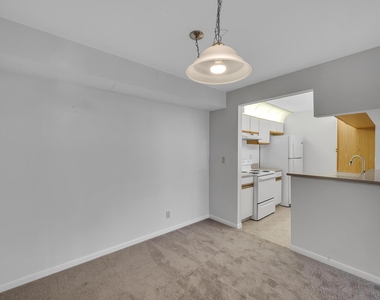 2506 Se Anchorage Cove - Photo Thumbnail 5