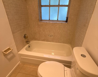 4951 Wedgewood Way - Photo Thumbnail 24