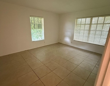 4951 Wedgewood Way - Photo Thumbnail 22
