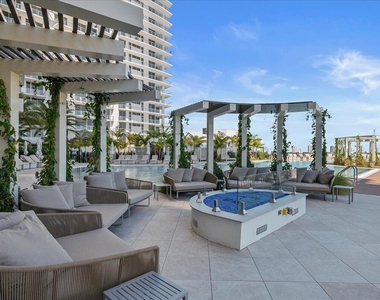 220 Lake Shore Drive - Photo Thumbnail 51