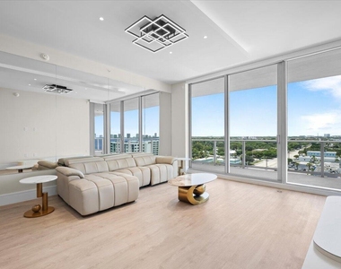 220 Lake Shore Drive - Photo Thumbnail 10