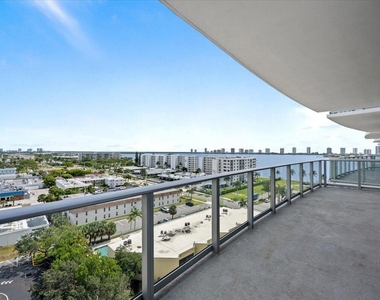 220 Lake Shore Drive - Photo Thumbnail 30