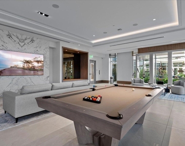 220 Lake Shore Drive - Photo Thumbnail 62