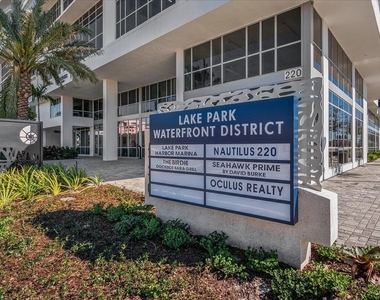 220 Lake Shore Drive - Photo Thumbnail 45