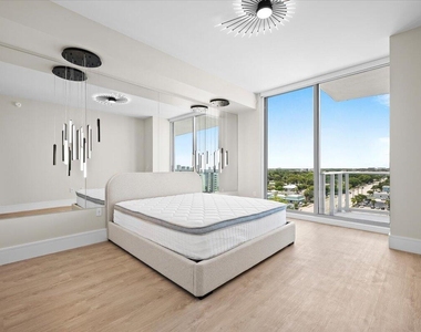 220 Lake Shore Drive - Photo Thumbnail 19