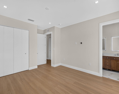 704 Sw 9th Street - Photo Thumbnail 71