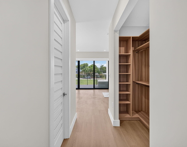 704 Sw 9th Street - Photo Thumbnail 43