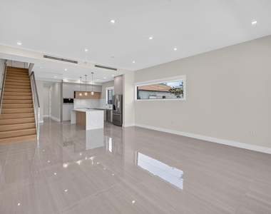 704 Sw 9th Street - Photo Thumbnail 20