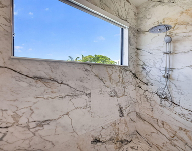 704 Sw 9th Street - Photo Thumbnail 58