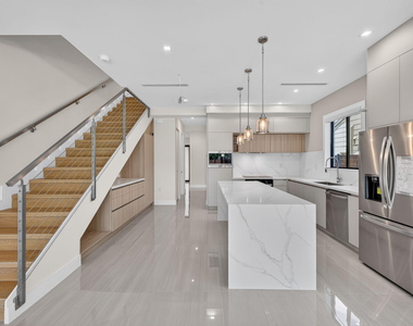 704 Sw 9th Street - Photo Thumbnail 10