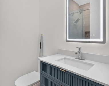 704 Sw 9th Street - Photo Thumbnail 37