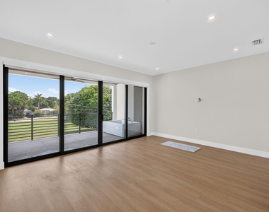 704 Sw 9th Street - Photo Thumbnail 47