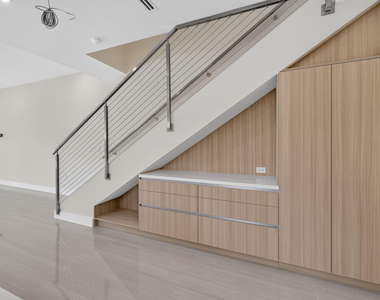 704 Sw 9th Street - Photo Thumbnail 16