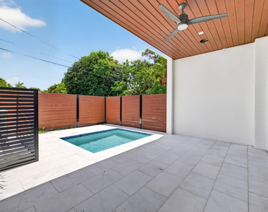 704 Sw 9th Street - Photo Thumbnail 25