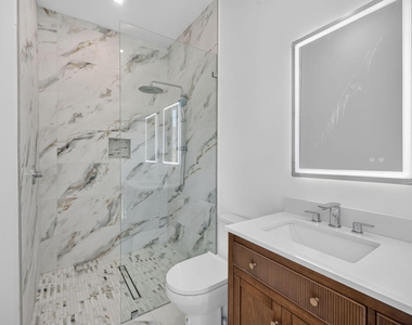 704 Sw 9th Street - Photo Thumbnail 74