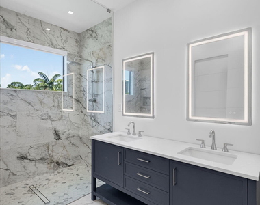 704 Sw 9th Street - Photo Thumbnail 57