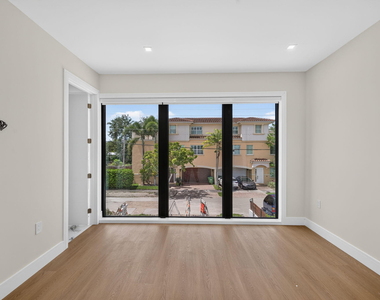 704 Sw 9th Street - Photo Thumbnail 69