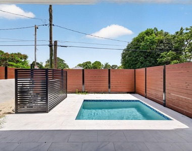 704 Sw 9th Street - Photo Thumbnail 23