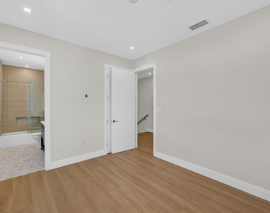 704 Sw 9th Street - Photo Thumbnail 63