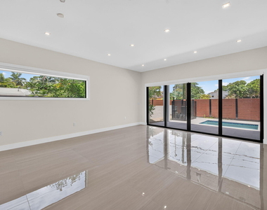 704 Sw 9th Street - Photo Thumbnail 19