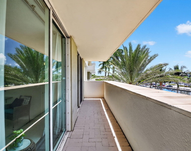 625 Casa Loma Boulevard - Photo Thumbnail 32