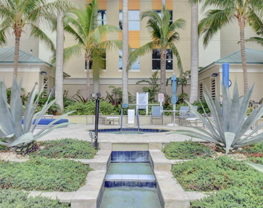 625 Casa Loma Boulevard - Photo Thumbnail 60