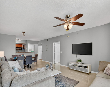 625 Casa Loma Boulevard - Photo Thumbnail 14