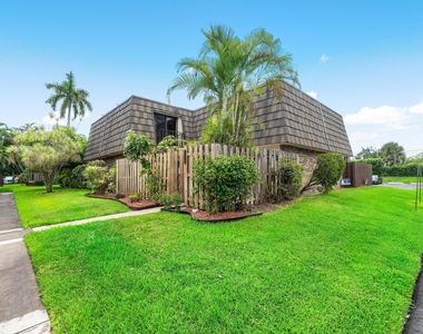 1534 Forest Lakes Circle - Photo Thumbnail 1