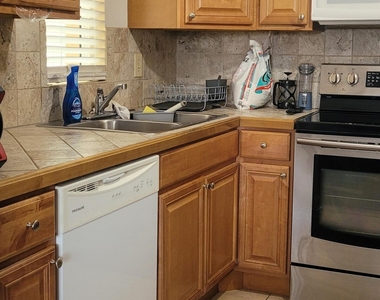 1522 Se Royal Green Circle - Photo Thumbnail 4