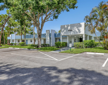 4575 Lucerne Lakes Boulevard - Photo Thumbnail 1