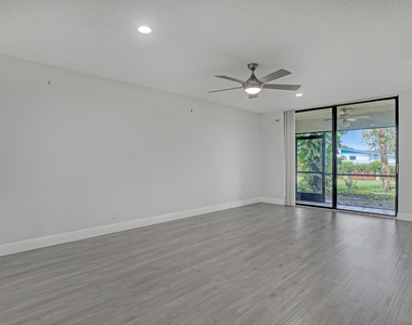 4575 Lucerne Lakes Boulevard - Photo Thumbnail 9