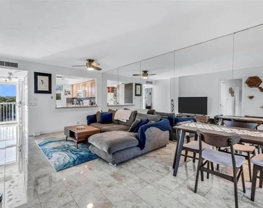 120 Royal Park Drive - Photo Thumbnail 2