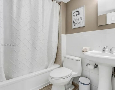 120 Royal Park Drive - Photo Thumbnail 5
