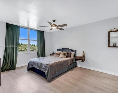 120 Royal Park Drive - Photo Thumbnail 6