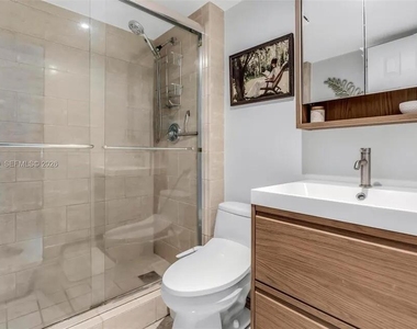 120 Royal Park Drive - Photo Thumbnail 7