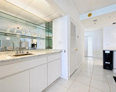 9900 S Ocean Drive - Photo Thumbnail 8