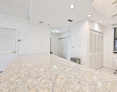 9900 S Ocean Drive - Photo Thumbnail 3
