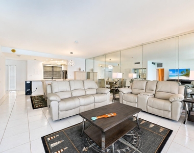 9900 S Ocean Drive - Photo Thumbnail 37