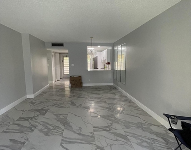5980 Nw 64th Avenue - Photo Thumbnail 4