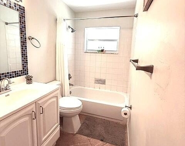 6741 Nw 26th Way - Photo Thumbnail 11