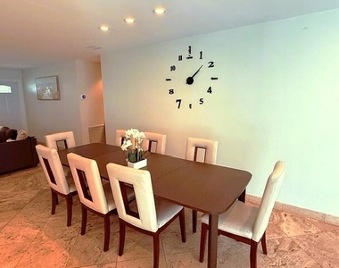 6741 Nw 26th Way - Photo Thumbnail 6