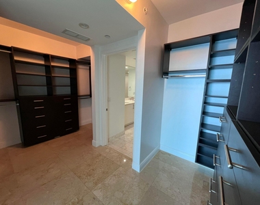 1331 Brickell Bay Drive - Photo Thumbnail 20