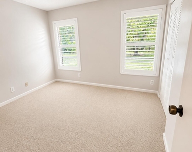 6020 Nw 25th Court - Photo Thumbnail 11