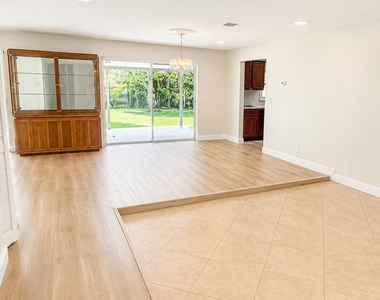 6020 Nw 25th Court - Photo Thumbnail 1